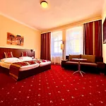 Aparthotel Residenz Royal 4*
